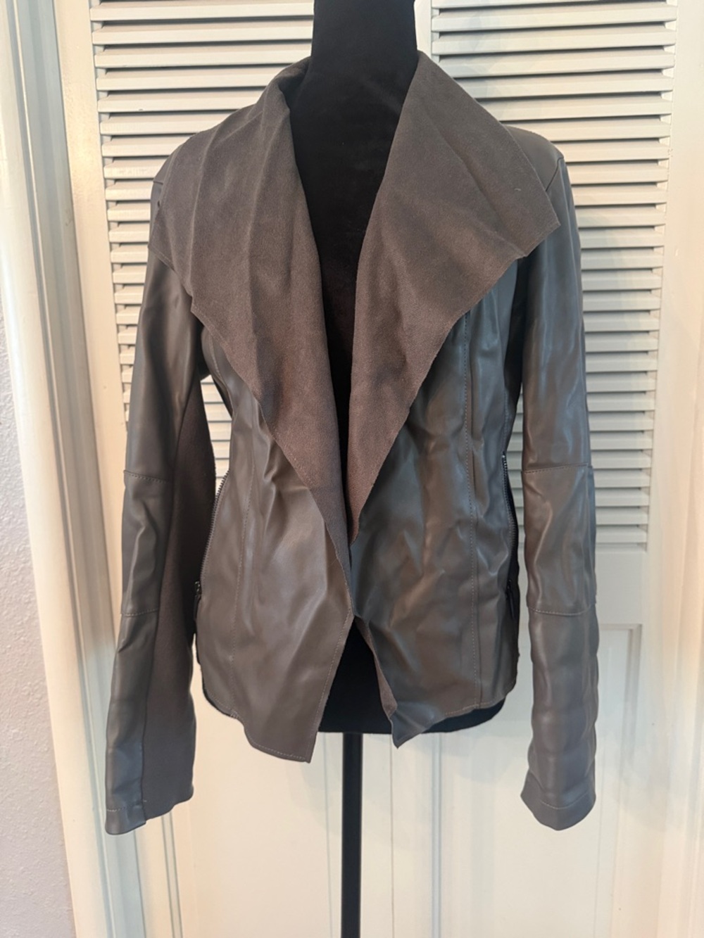 Bar III Women's Gray Faux Leather Draped Open-Front Jacket